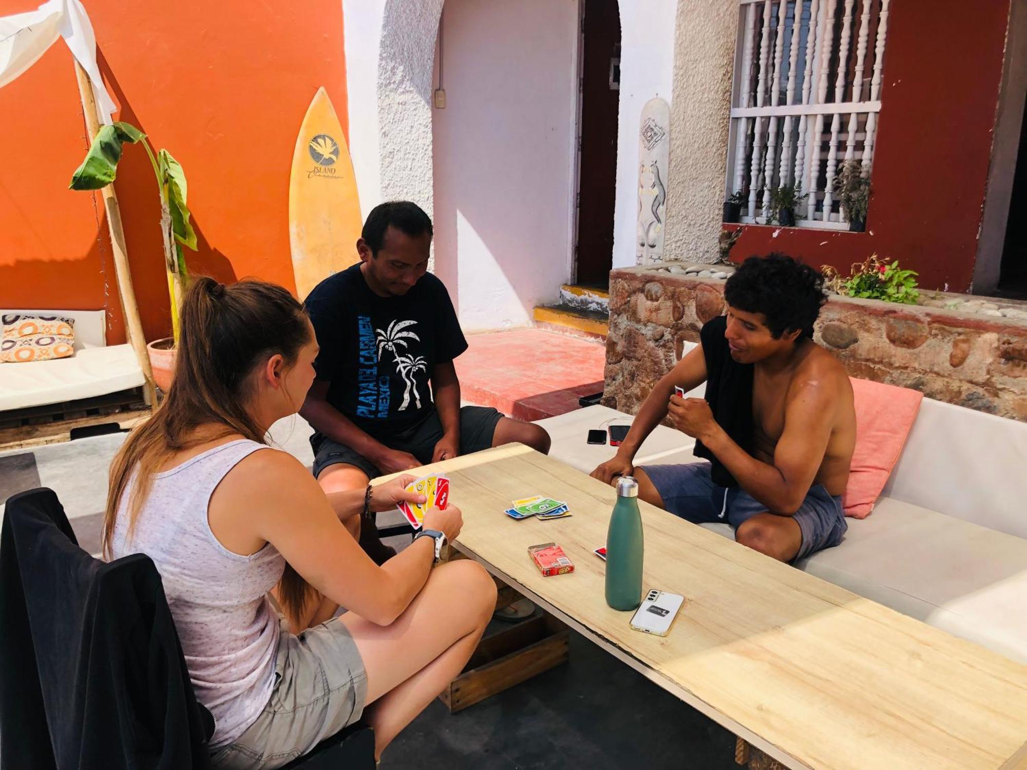 Pointbreak Surf Camp Hostel Huanchaco Bagian luar foto