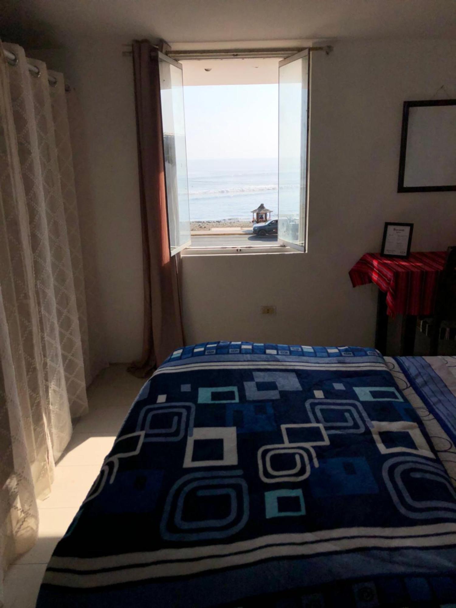 Pointbreak Surf Camp Hostel Huanchaco Ruang foto