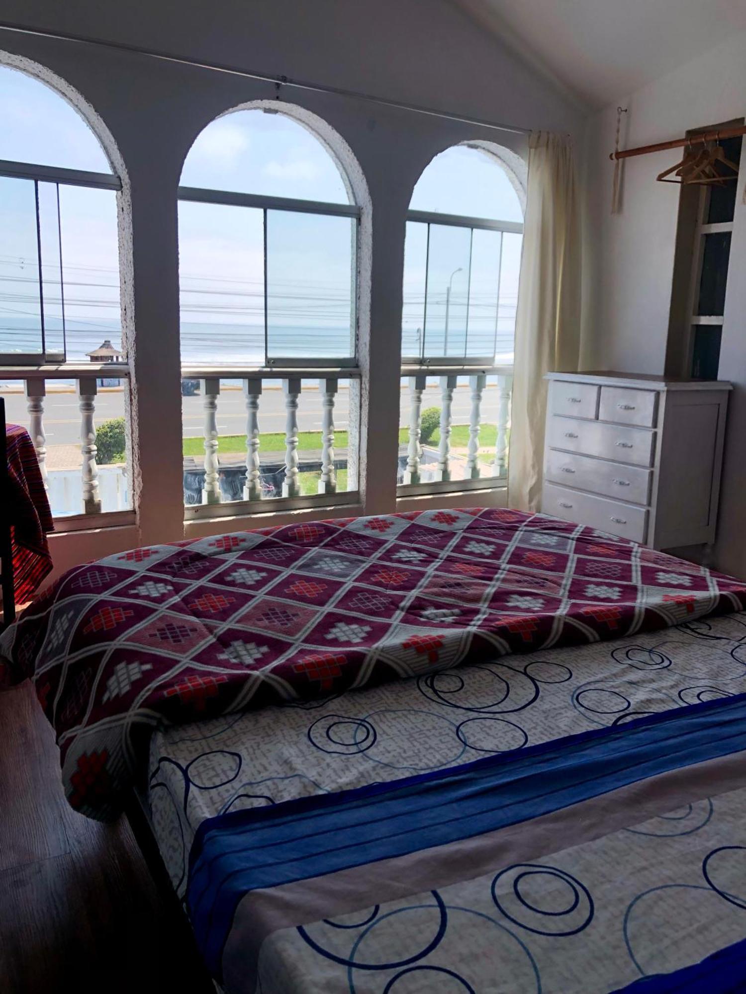 Pointbreak Surf Camp Hostel Huanchaco Ruang foto