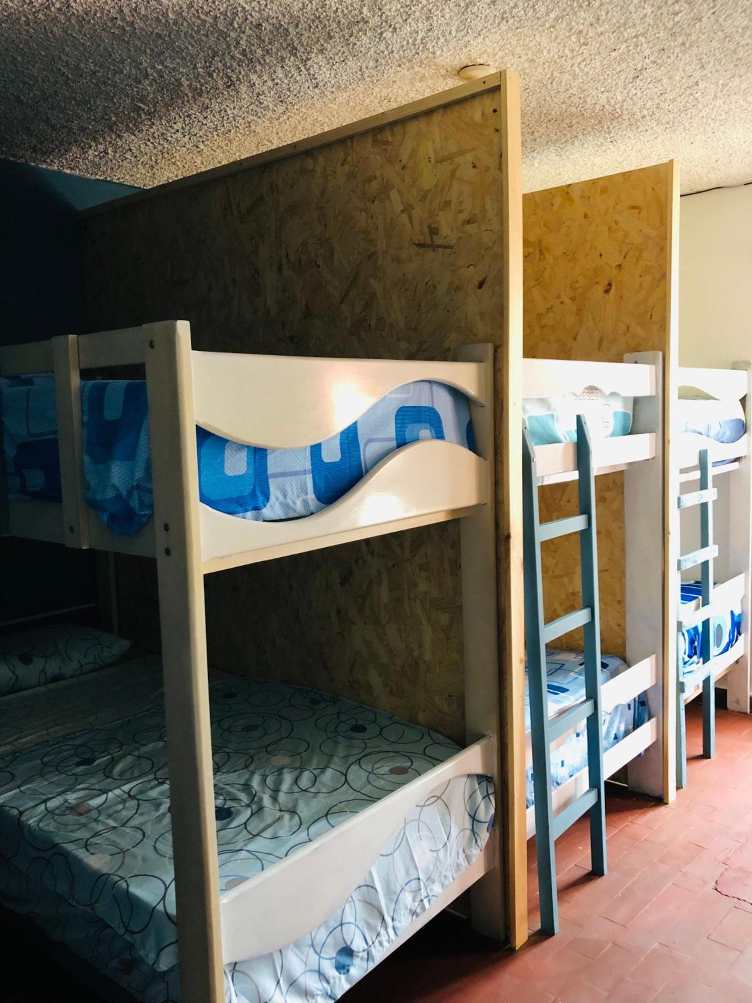 Pointbreak Surf Camp Hostel Huanchaco Ruang foto