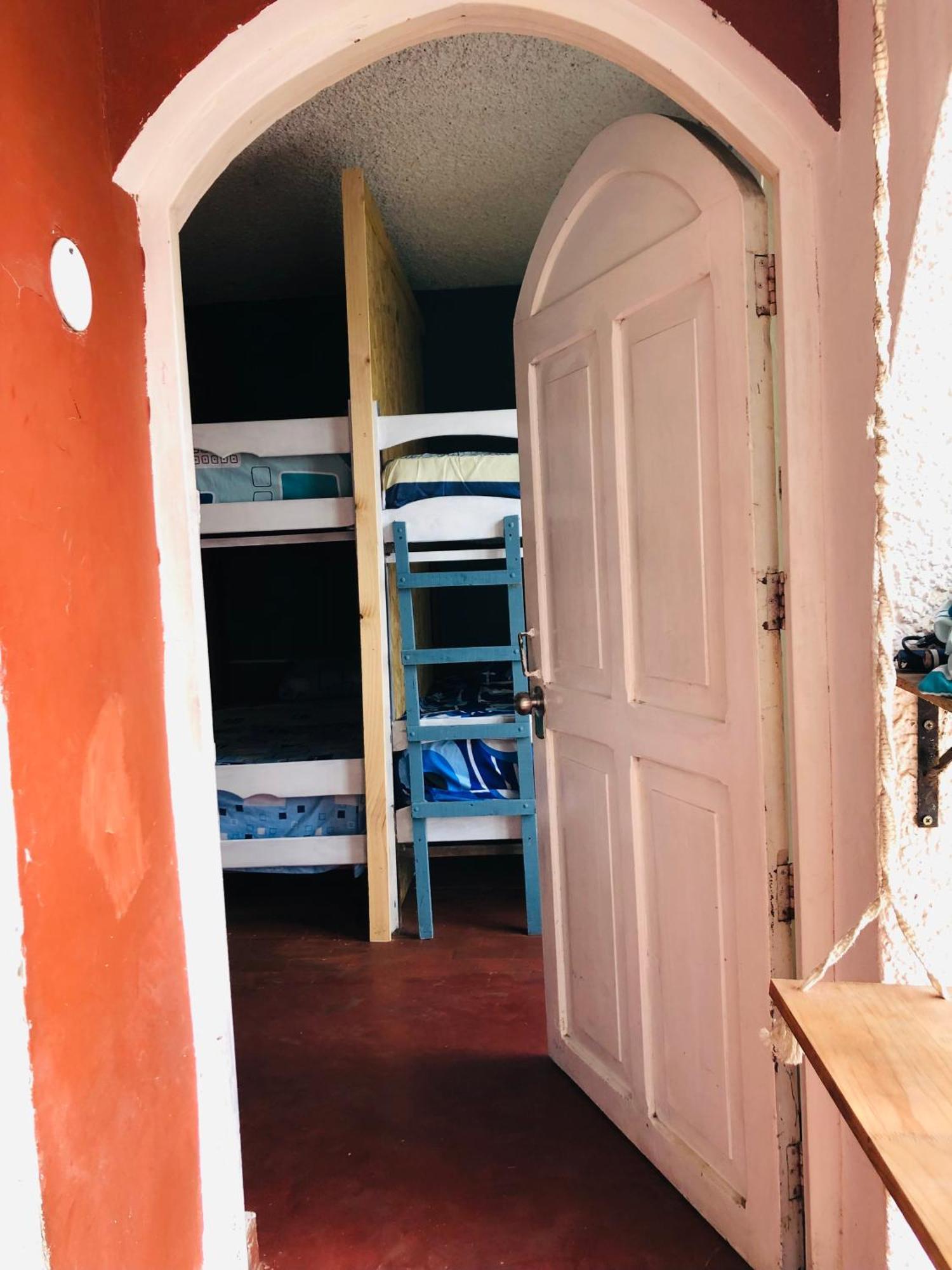 Pointbreak Surf Camp Hostel Huanchaco Ruang foto