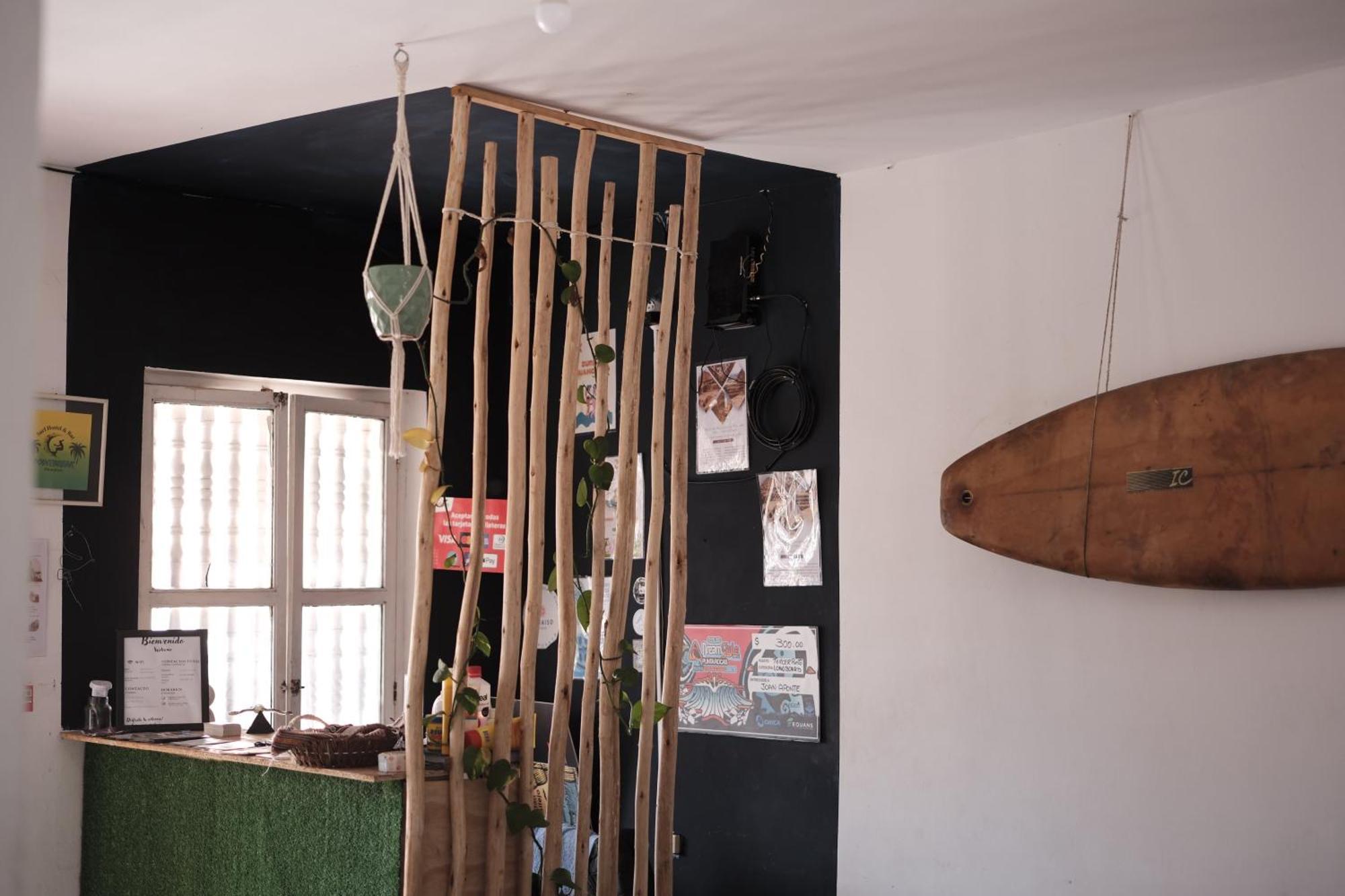 Pointbreak Surf Camp Hostel Huanchaco Bagian luar foto
